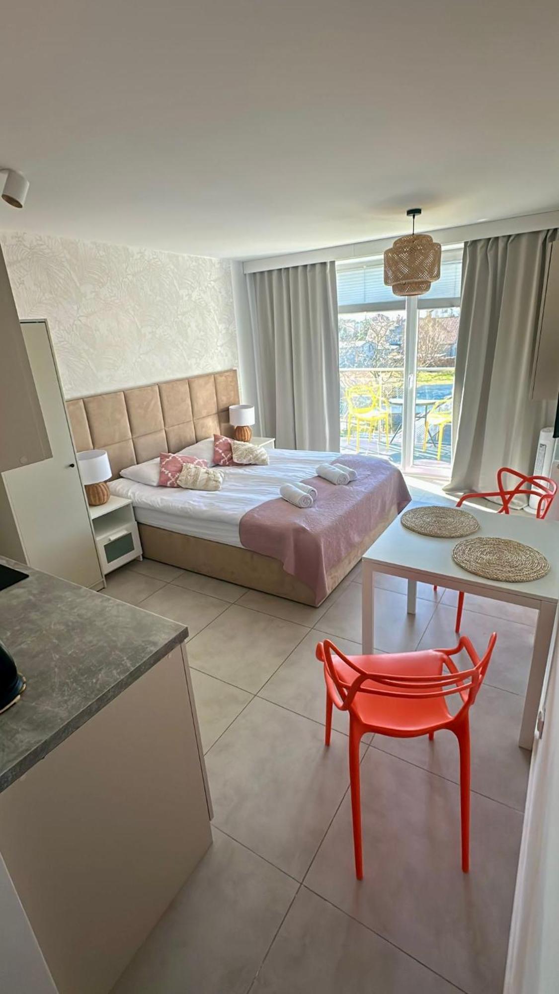 Apartamenty Sunny Stay Ястарня Екстериор снимка