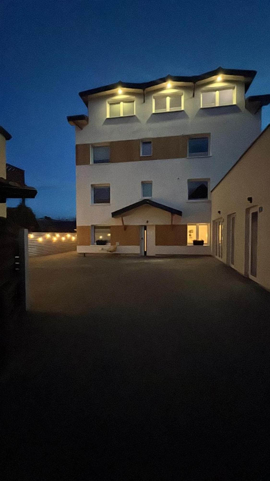 Apartamenty Sunny Stay Ястарня Екстериор снимка